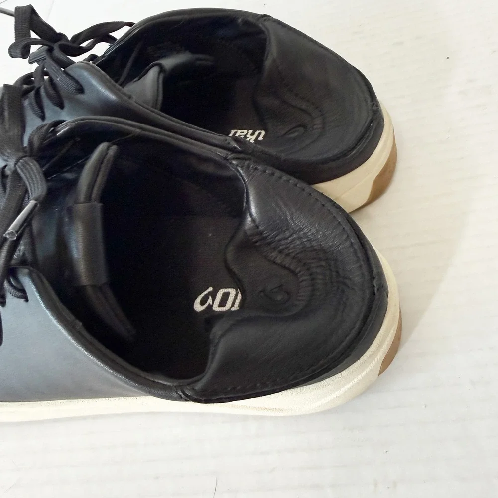 OluKai Men's Lae'ahi Lī 'Ili Waterproof Leather Onyx Black Sneaker Size 9.5